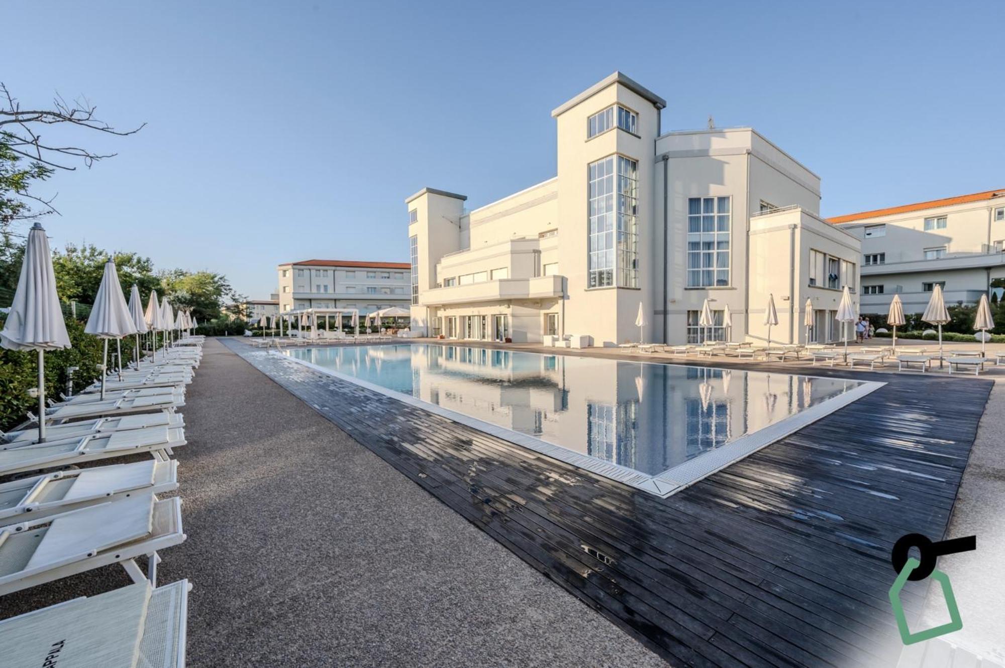 Hotiday Room Collection - Tirrenia Exterior photo