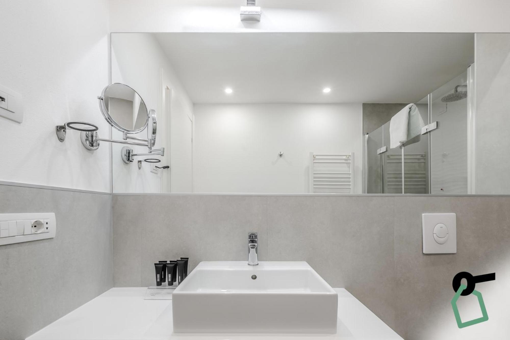Hotiday Room Collection - Tirrenia Exterior photo
