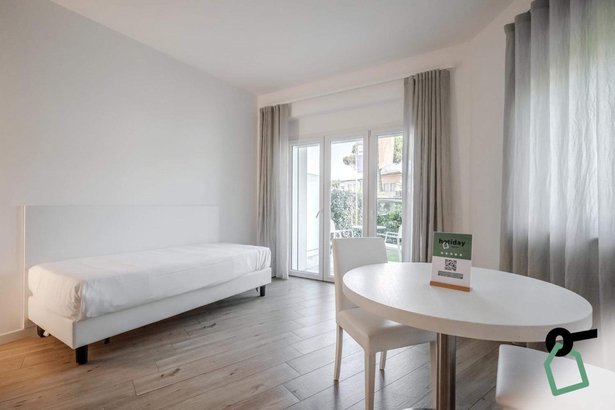Hotiday Room Collection - Tirrenia Exterior photo