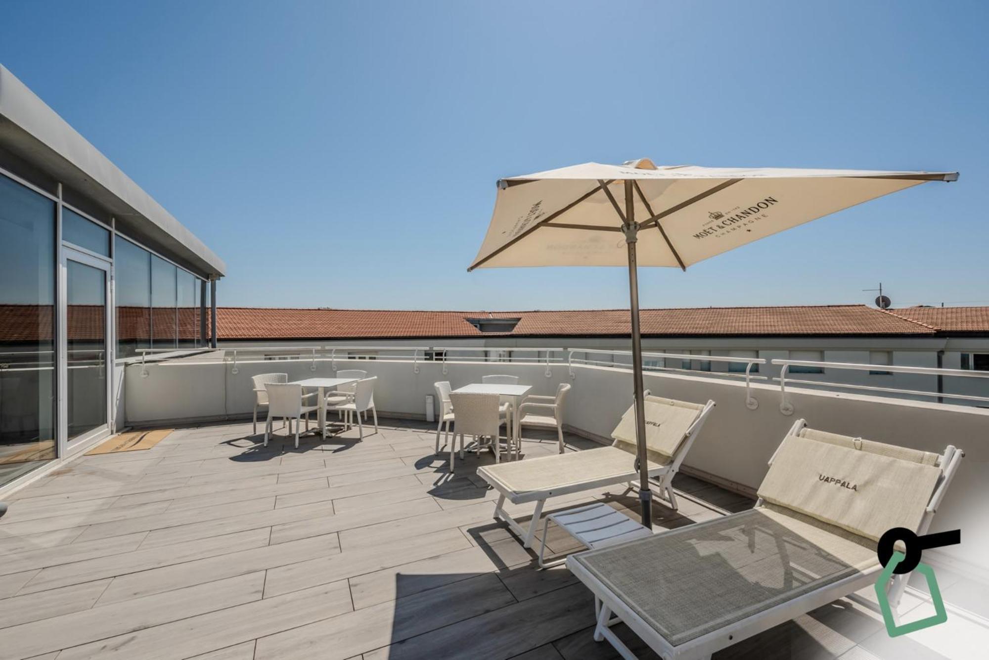 Hotiday Room Collection - Tirrenia Exterior photo