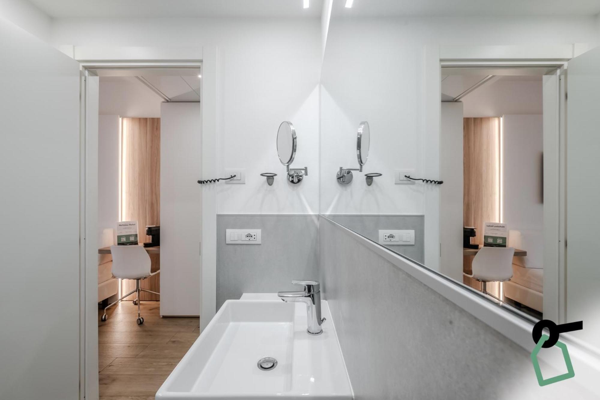 Hotiday Room Collection - Tirrenia Exterior photo