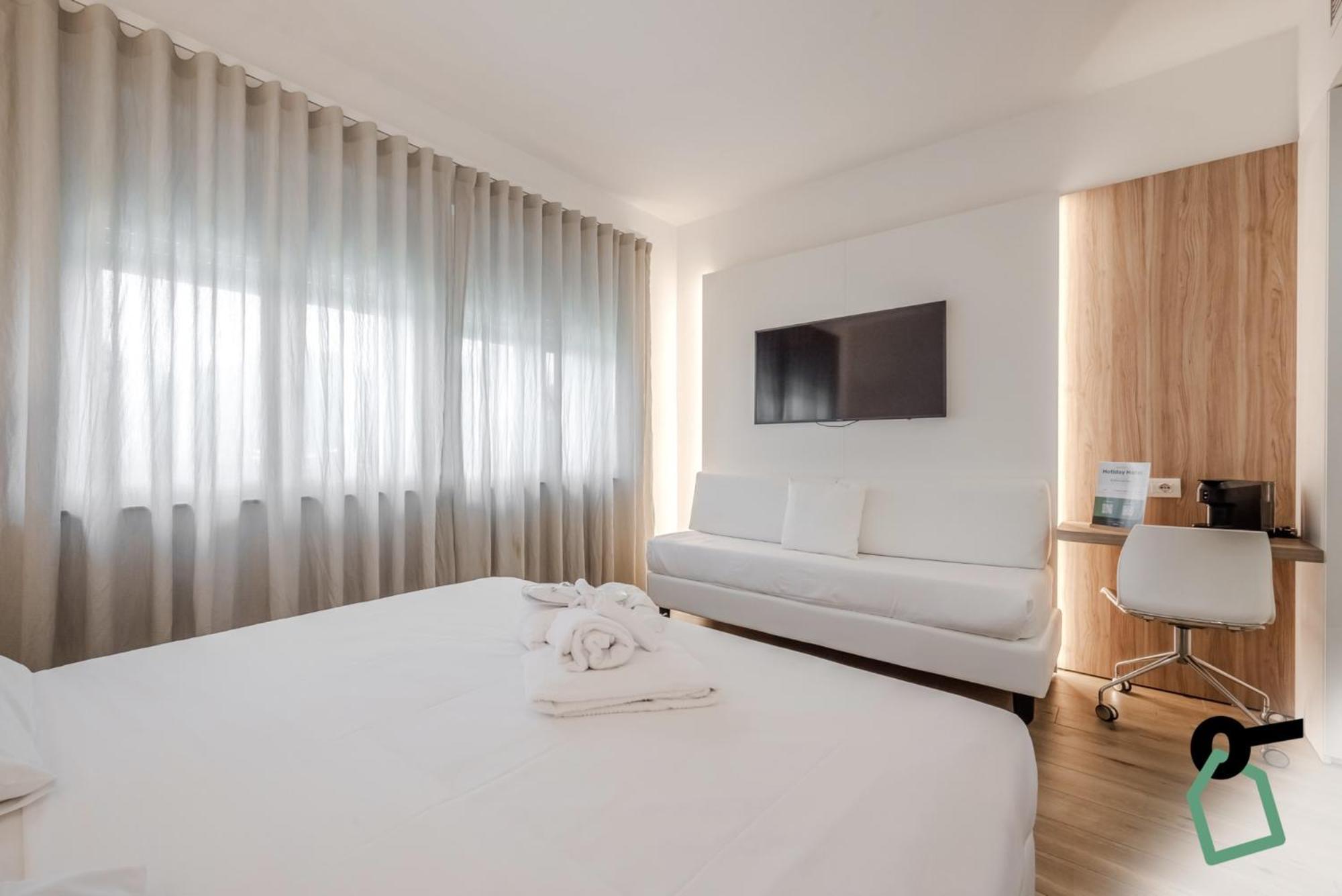 Hotiday Room Collection - Tirrenia Exterior photo