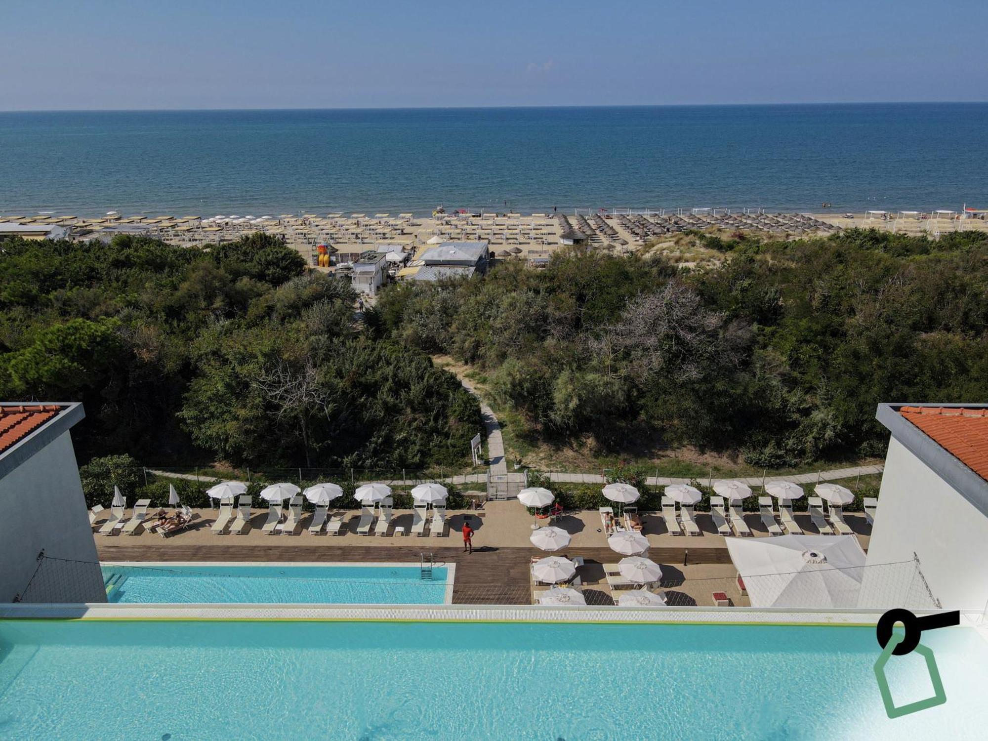 Hotiday Room Collection - Tirrenia Exterior photo